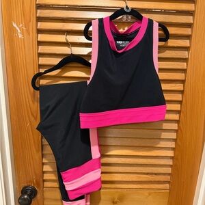 BEACH RIOT matching set